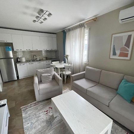 Anna'S Apartment Тирана Екстер'єр фото